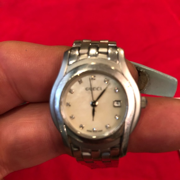 Diamond Gucci watch - Picture 3 of 6